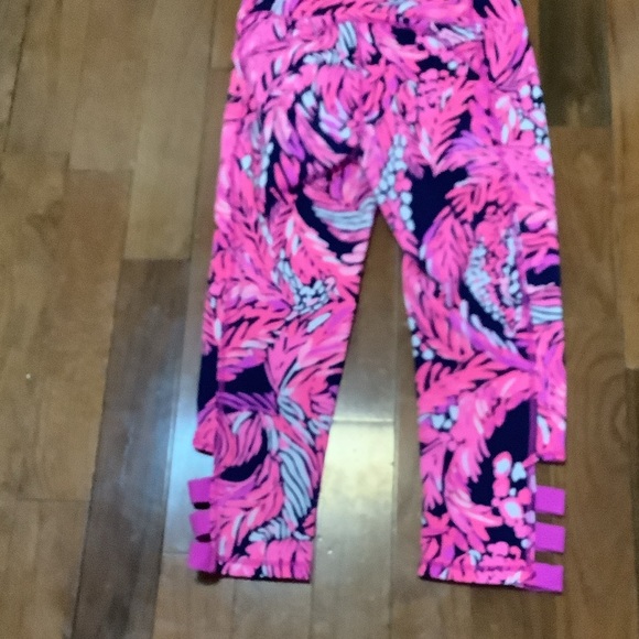 Lilly Pulitzer Pink and Black Patterned Leggings - Picture 7 of 10